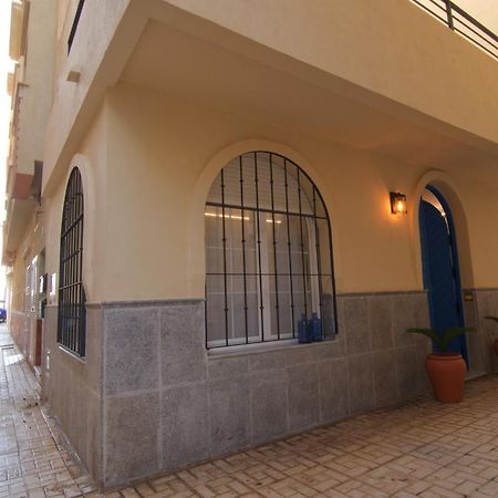 Mara'S Apartments Torremolinos La Mar - Beachfront Tiny House - Bajondillo Eksteriør billede