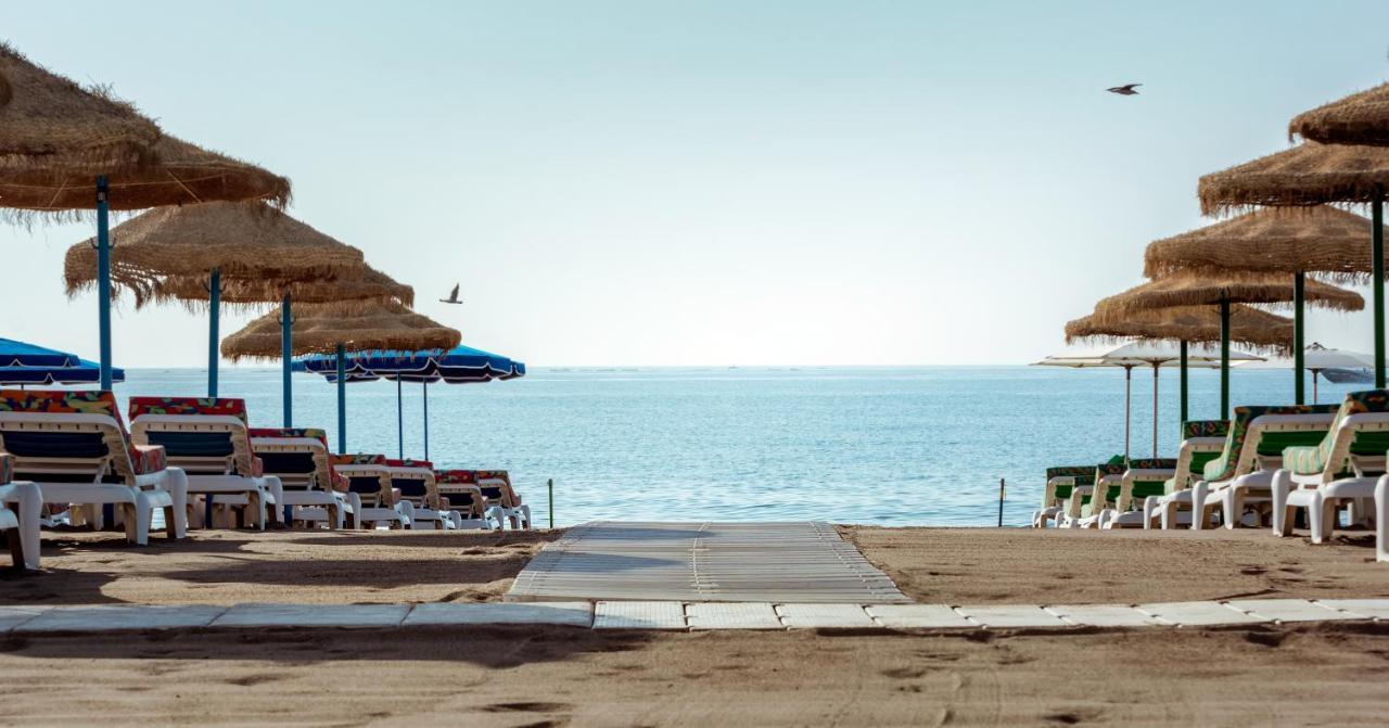 Mara'S Apartments Torremolinos La Mar - Beachfront Tiny House - Bajondillo Eksteriør billede