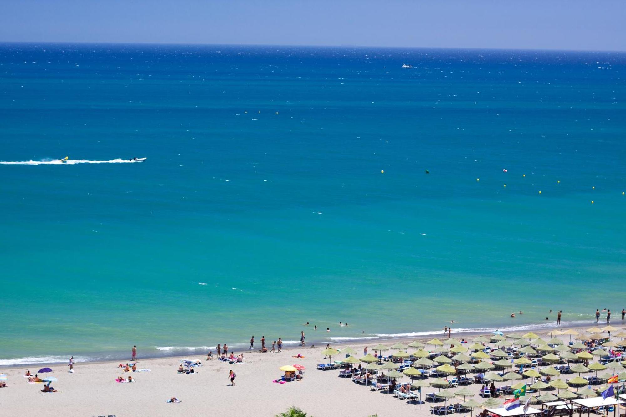 Mara'S Apartments Torremolinos La Mar - Beachfront Tiny House - Bajondillo Eksteriør billede